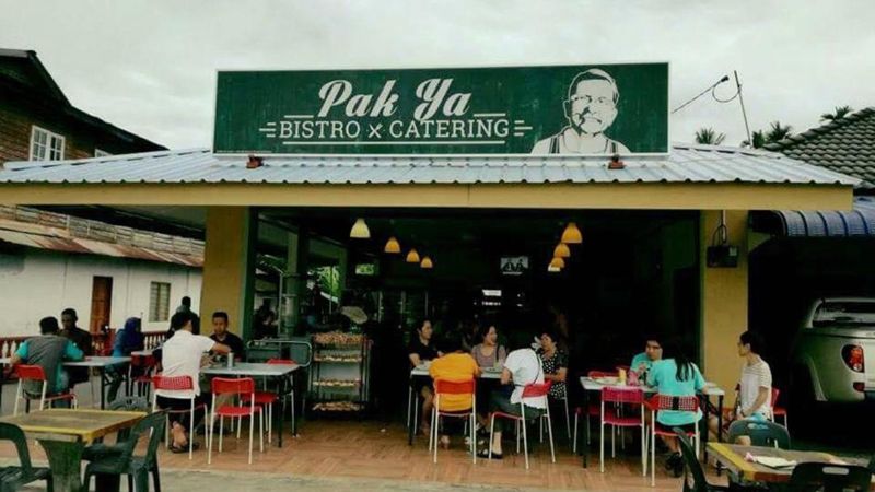 Pakya Bistro & Catering